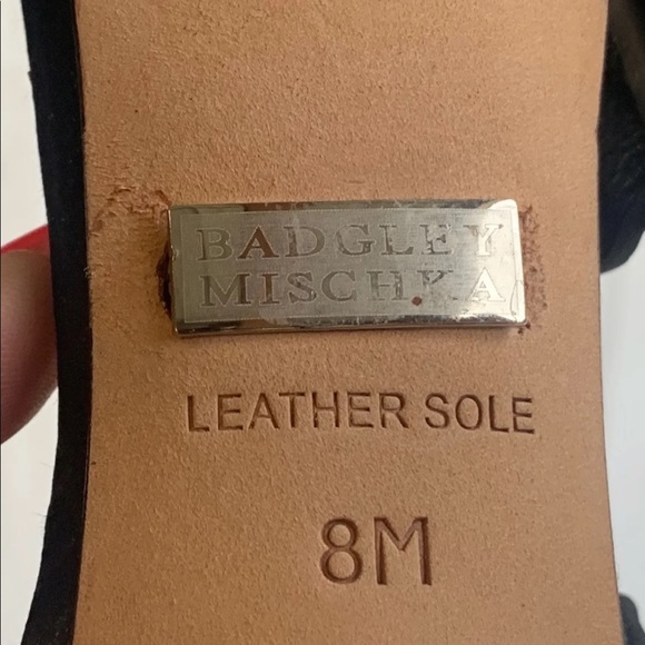 Badgley Mischka Black Iden Ruffled Heels - Picture 8 of 8